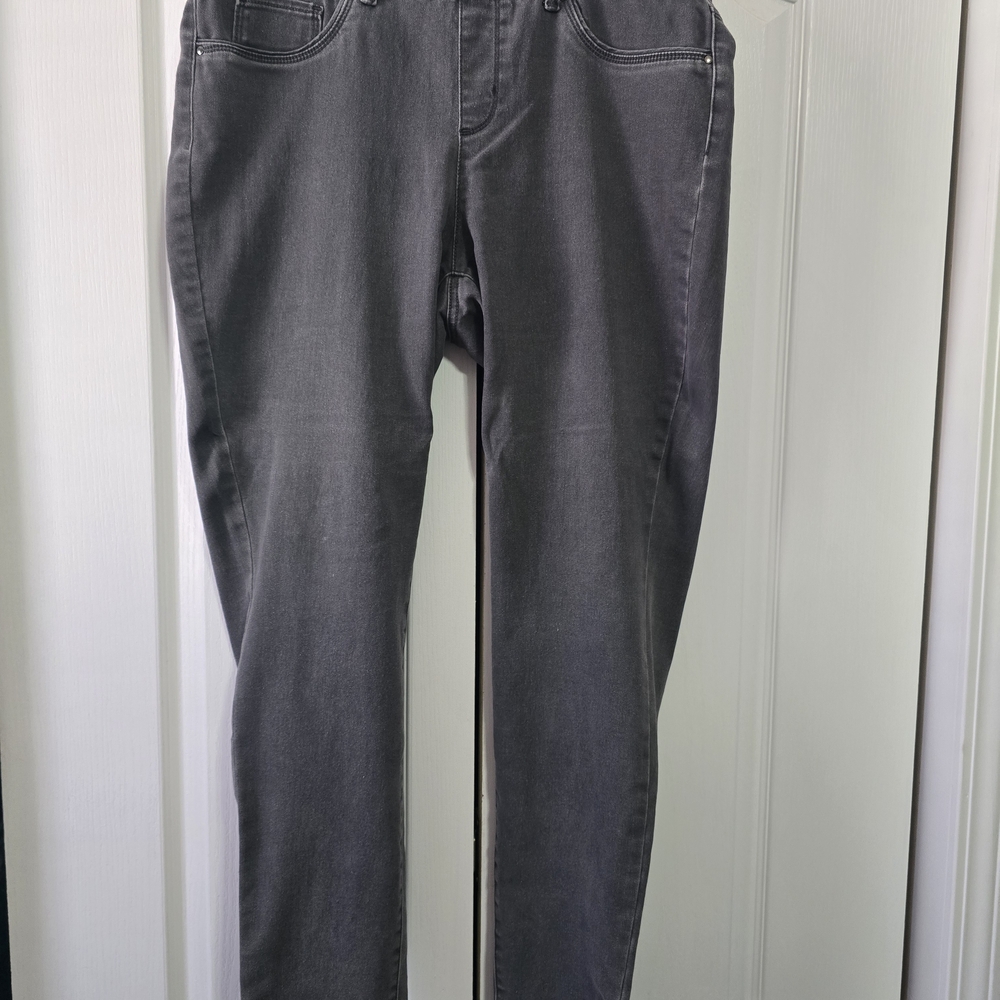 Stylish Gray Jeans